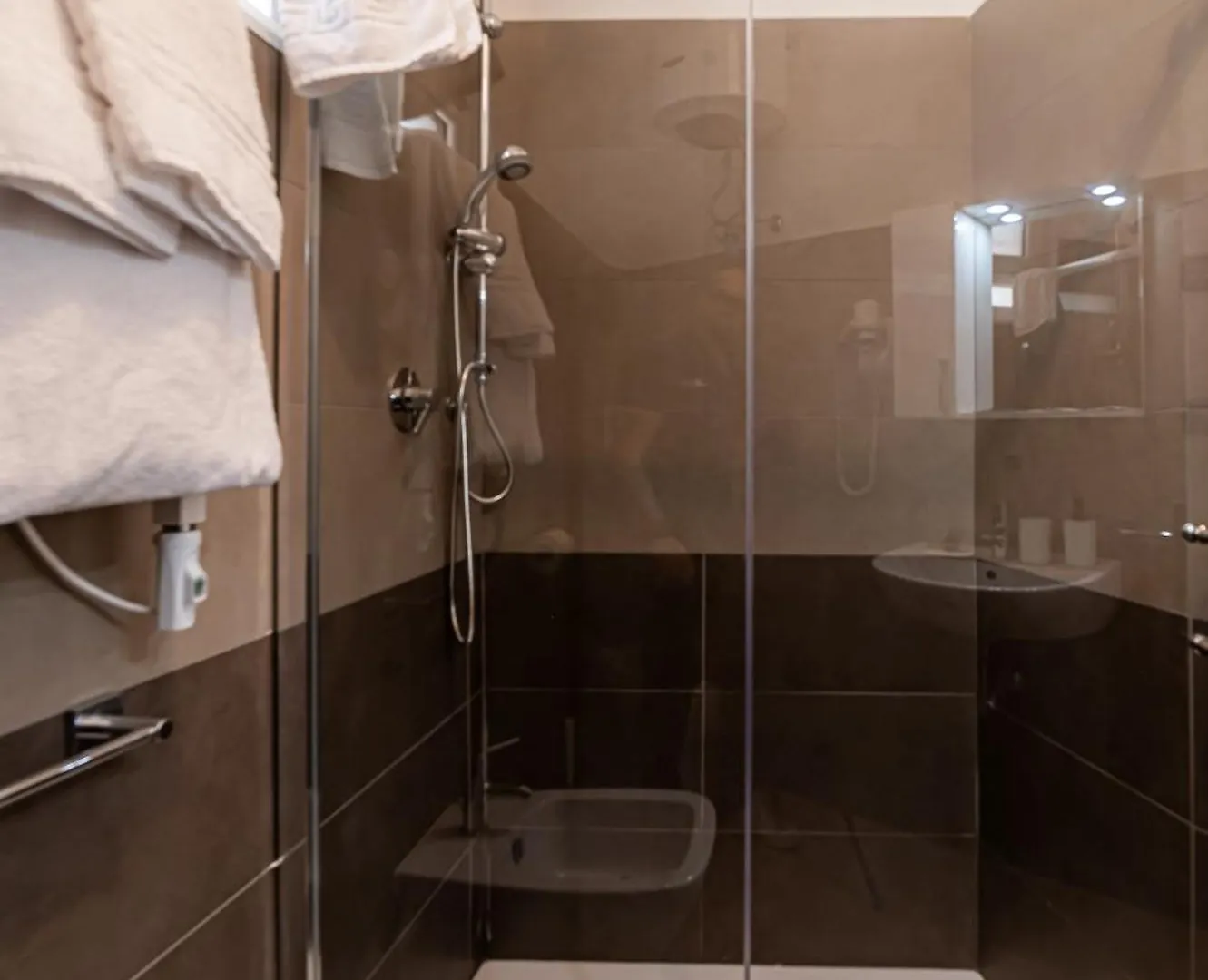 Il Nido Di Porta Furba - Metro & Wi-Fi Apartment Rome