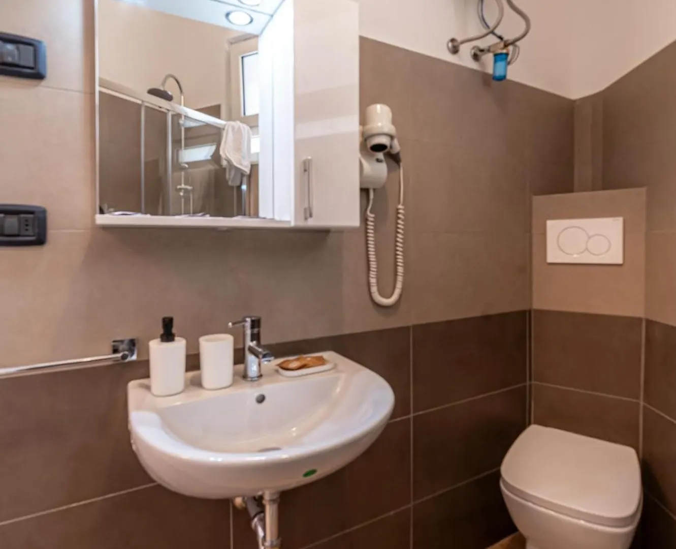 Il Nido Di Porta Furba - Metro & Wi-Fi Apartment Rome